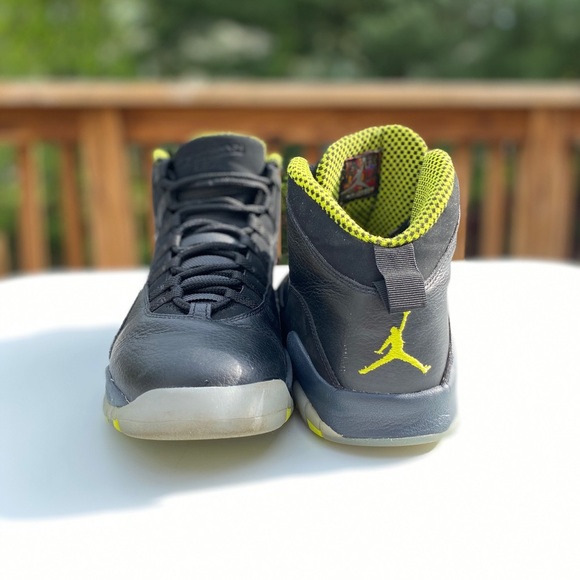 Men’s Jordan 10 Retro “Venom Green” size 10 - Picture 3 of 8